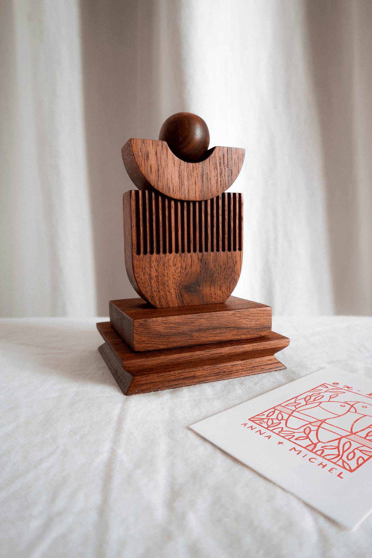 Manche et socle Hathor 1